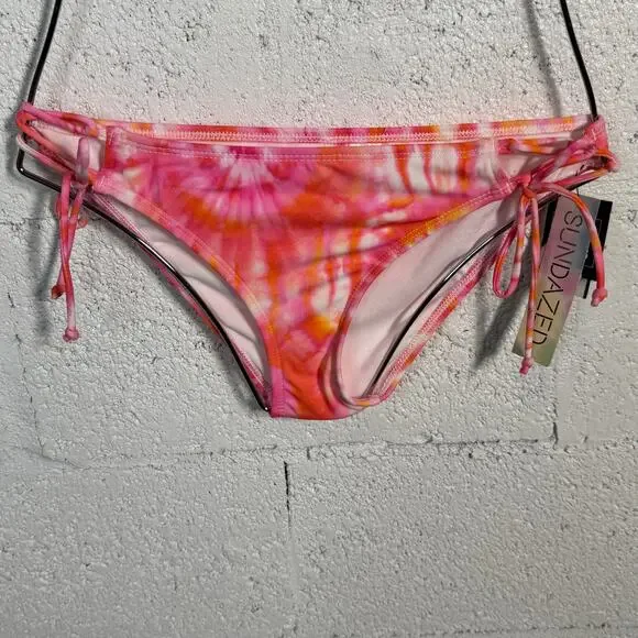 SUNDAZED Harper Tie-Dyed Bikini Top & Strappy Bottoms, CORAL 32DD/S - Picture 3 of 15